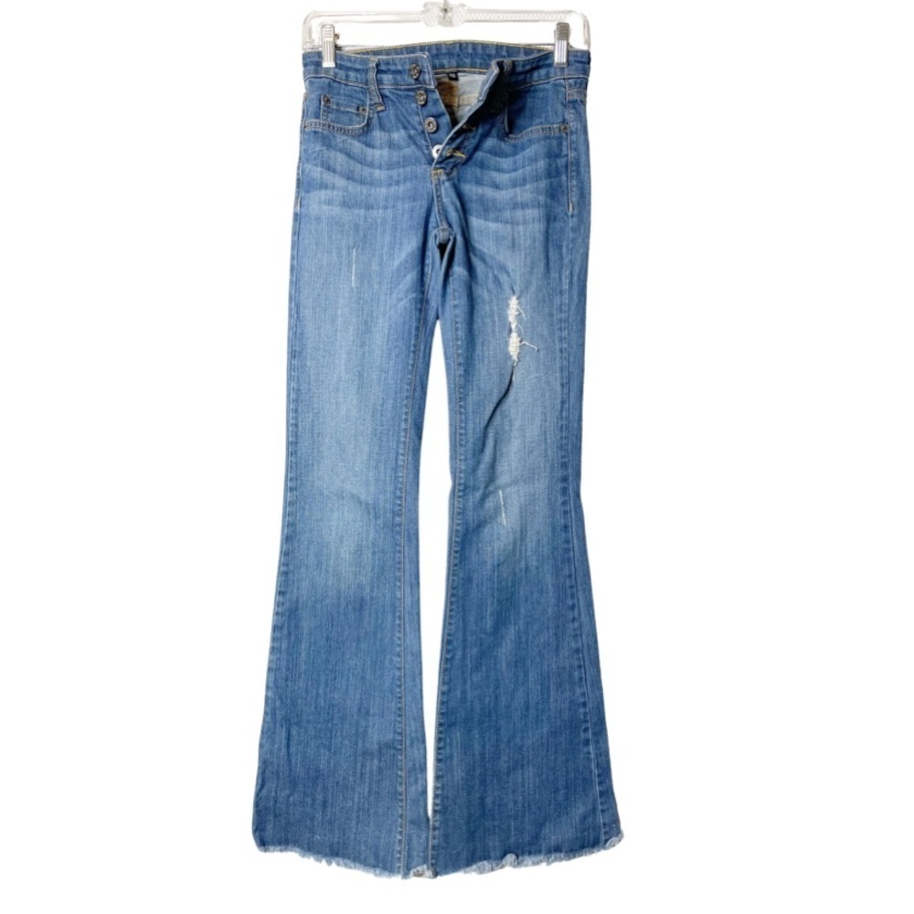 Carmar spot distressed raw hem button fly flate hem jeans. Size 26. Med Wash.